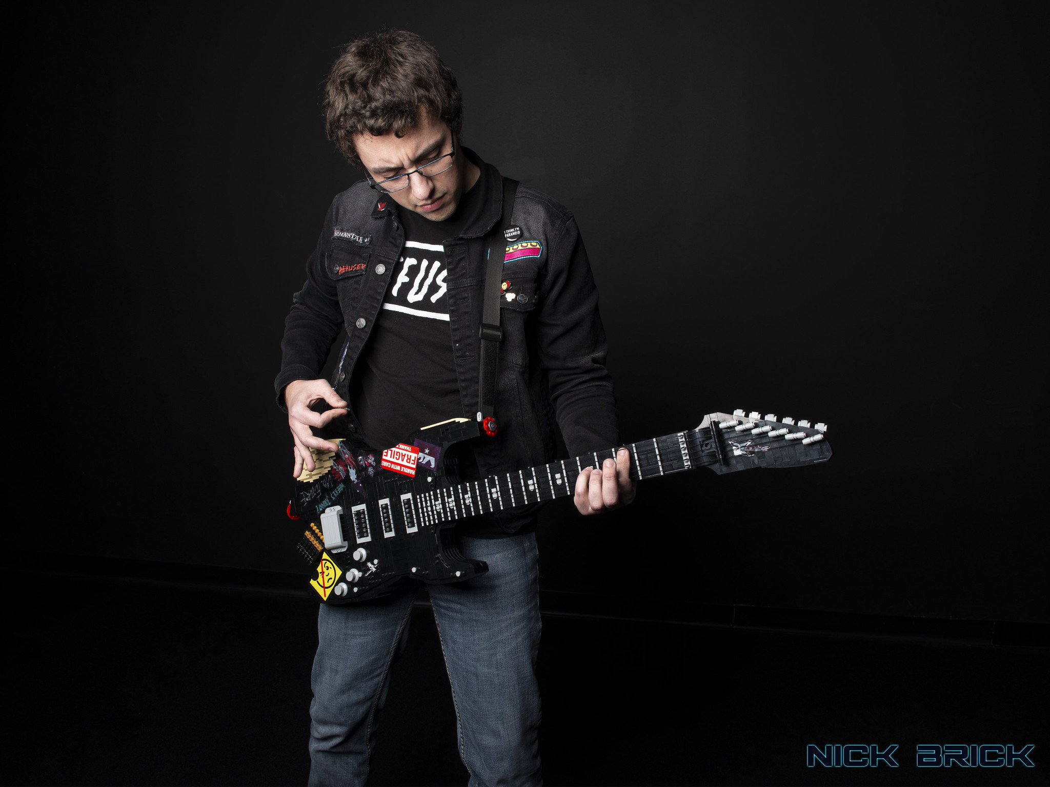 Cyberpunk 2077 Johnny Silverhand's Guitar by Nick Brick Blockheads